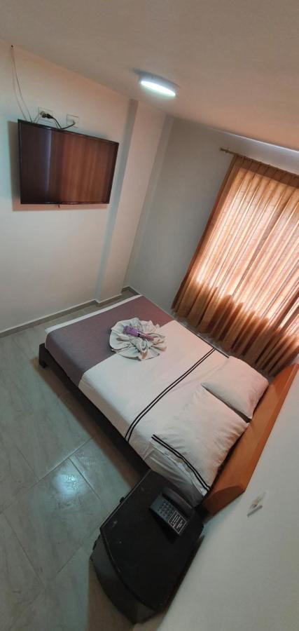 Hotel Gran Imperio Medellin Bagian luar foto