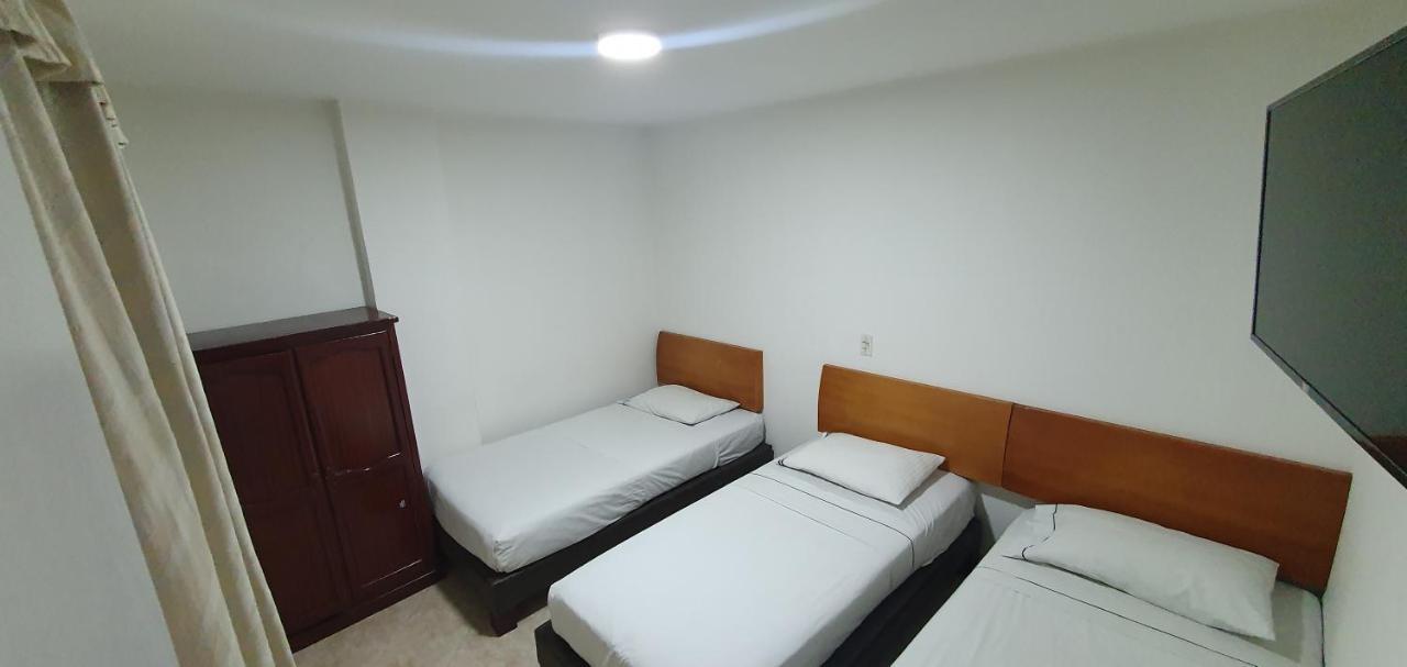 Hotel Gran Imperio Medellin Bagian luar foto