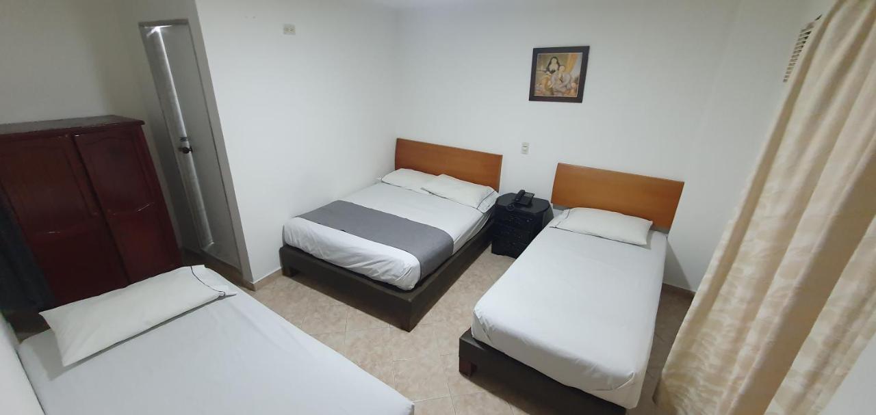 Hotel Gran Imperio Medellin Bagian luar foto