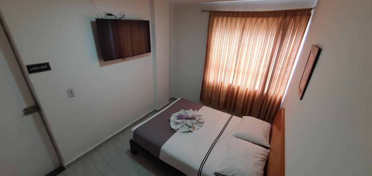 Hotel Gran Imperio Medellin Bagian luar foto