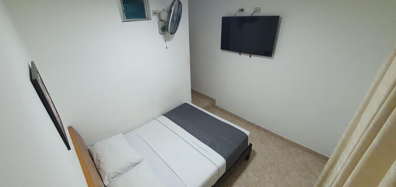 Hotel Gran Imperio Medellin Bagian luar foto
