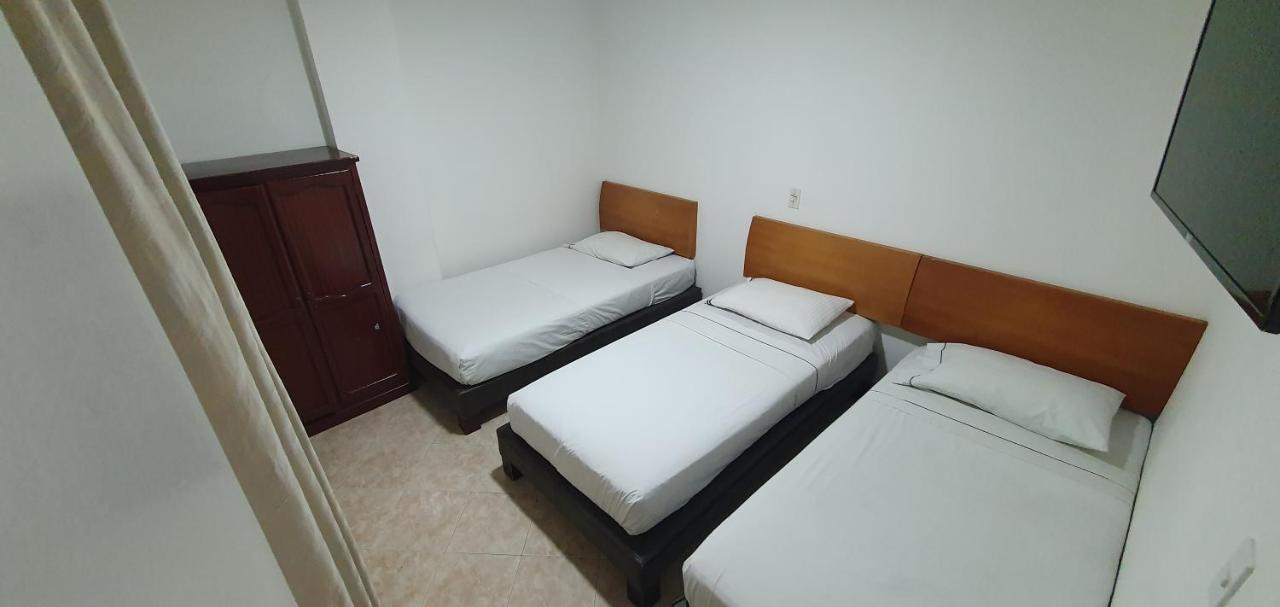 Hotel Gran Imperio Medellin Bagian luar foto