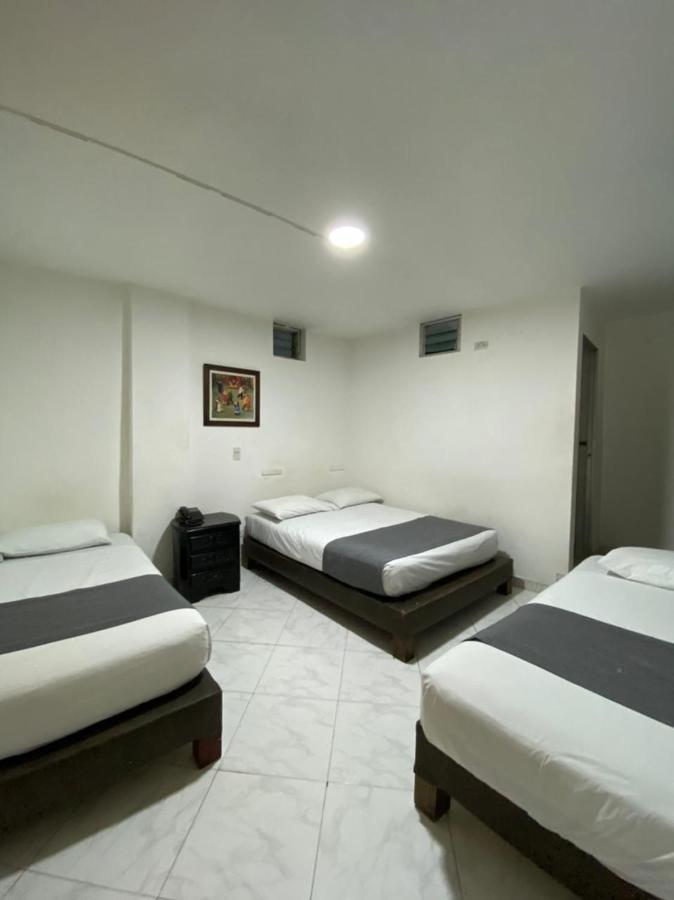 Hotel Gran Imperio Medellin Bagian luar foto